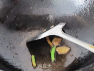 酱爆鱿鱼卷的做法步骤：2