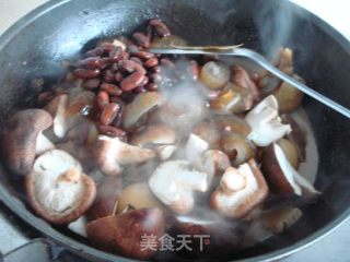 干锅鸡腿海参的做法步骤：2