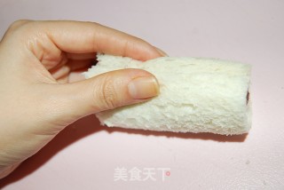 豆沙吐司卷的做法步骤：2