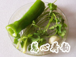 【凉菜】五蔬拌金针菇的做法步骤：2