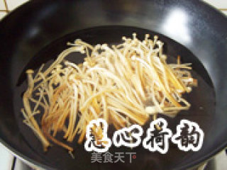 【凉菜】五蔬拌金针菇的做法步骤：2