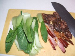 腊味煲仔饭的做法步骤：2
