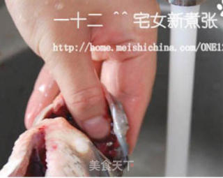奶白色的鱼汤的做法步骤：4