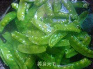 香菇荷兰豆的做法步骤：2