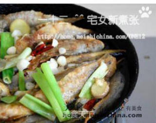 红烧小黄鱼的做法步骤：5