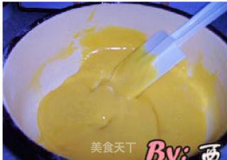 蔓越莓瑞士蛋糕卷的做法步骤：4