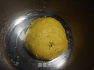 南瓜杏仁面包仔的做法步骤：2