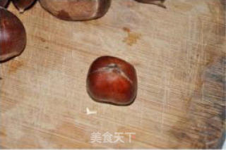 板栗烧肉的做法步骤：2