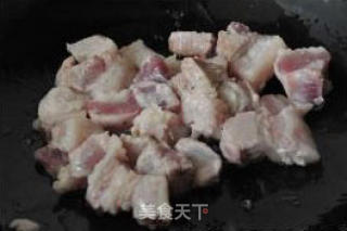 板栗烧肉的做法步骤：2