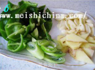 回锅肉的做法步骤：2