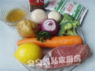 西餐做法中餐味------酱汁烤牛排的做法步骤：3