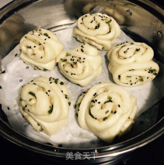 葱香花卷的做法