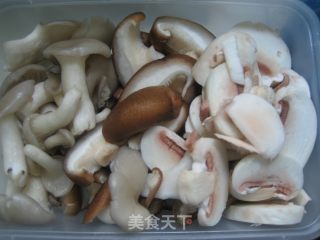 自娱的澳门豆捞的做法步骤：2