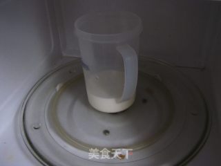 鲜奶玉米面包的做法步骤：2