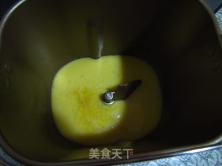 鲜奶玉米面包的做法步骤：2