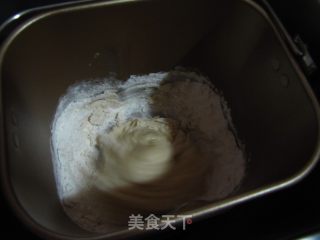 鲜奶玉米面包的做法步骤：2
