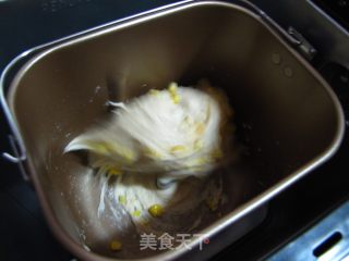 鲜奶玉米面包的做法步骤：2