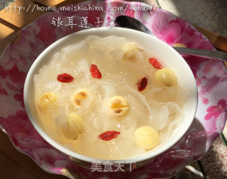 银耳莲子羹的做法