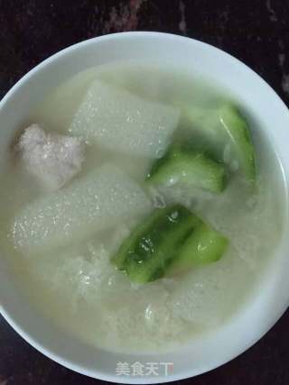 竹笙瘦肉丝瓜汤的做法