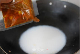 咖喱土豆鸡块的做法步骤：3