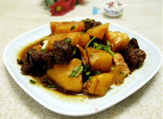 老葛家土豆炖牛肉的做法
