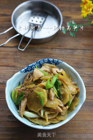 肥肠莴笋的做法