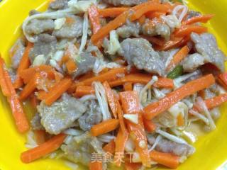 金针菇胡萝卜炒肉的做法