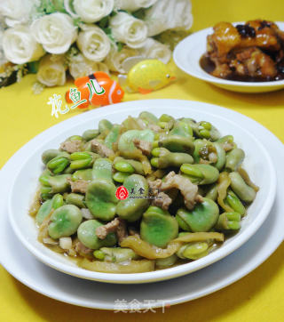 榨菜五花肉炒蚕豆的做法