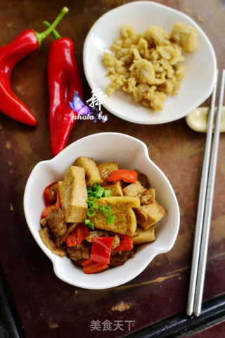 猪油渣烧豆腐的做法