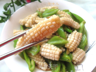 脆嫩可口---爆炒鱿鱼卷的做法
