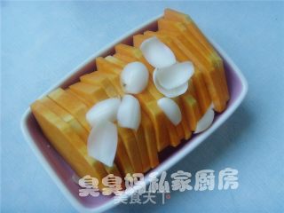 南瓜蒸百合的做法步骤：3