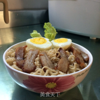 叉烧鸡蛋面的做法