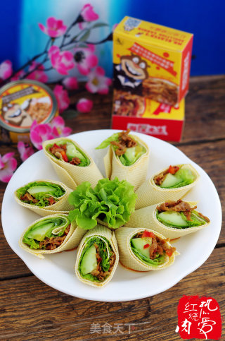 麻辣贝裙豆皮卷的做法