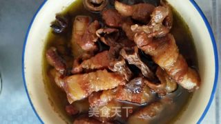 鸡枞菌烧肉的做法