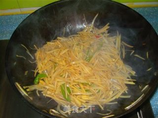 酸辣土豆丝的做法步骤：2