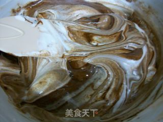 摩卡戚风蛋糕 (Mocha Chiffon Cake)的做法步骤：6
