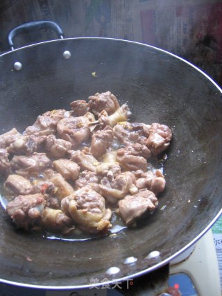 三杯鸭的做法步骤：2