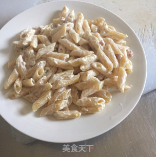 奶香火腿意大利空心粉的做法