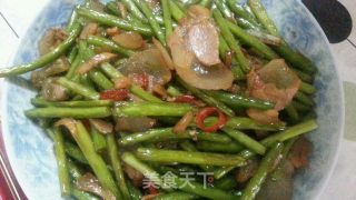 蒜薹炒腊肉的做法