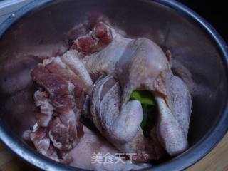 电饭煲-黑胡椒酱油鸡(五花肉)的做法步骤：2
