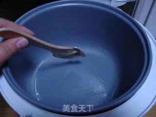 电饭煲-黑胡椒酱油鸡(五花肉)的做法步骤：2