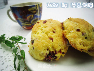 葡萄干司康——松软的英式下午茶