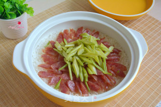 香肠煲仔饭的做法