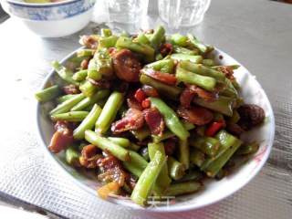 农家腊肉炒四季豆的做法