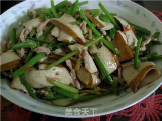 降血压食谱-----香干芹菜的做法