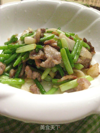 蒜条炒肉的做法