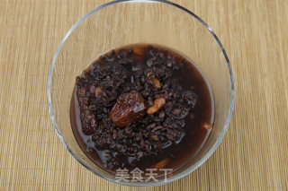 黑米红枣粥的做法