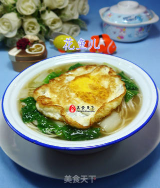 煎鸡蛋五号菜拉面的做法