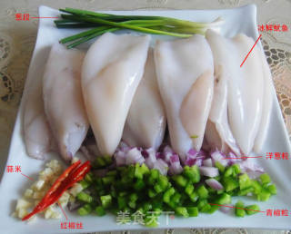 香煎鱿鱼筒的做法步骤：2