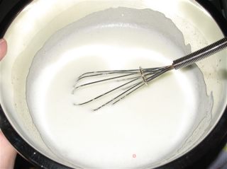 戚风蛋糕的做法步骤：2